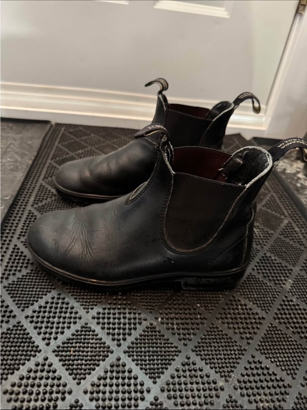 Blundstone Women’s Black Leather Boots - Picture 2 of 4